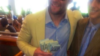 Wes Welker May Have Been Giving Away Money That Wasn't His At The Derby